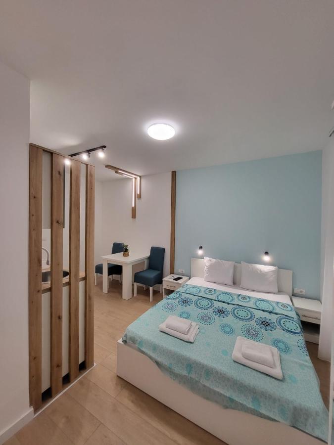 Harmony Suites Sajmiste Esterno foto