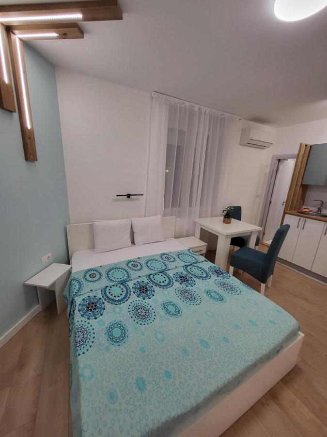 Harmony Suites Sajmiste Esterno foto