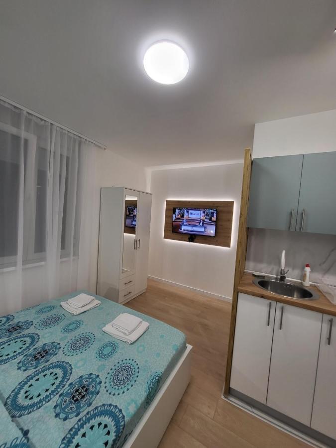 Harmony Suites Sajmiste Esterno foto